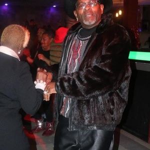 Meet your Posher, Erwin